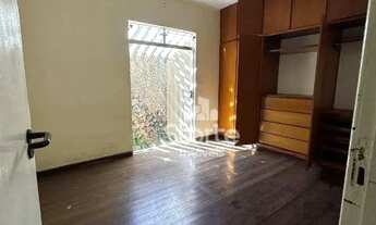 Imagem 4: Casa com 3 dormitórios à venda, 280 m² por R$ 550.000,00 - Cidade Jardim - Uberlândia/MG