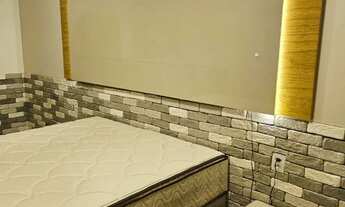 Imagem 7: Casa Moderna com Piscina e Conforto