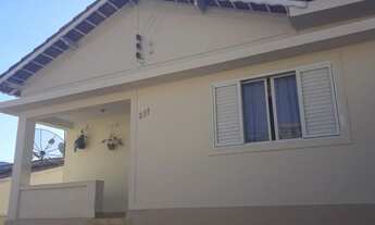 Imagem 5: Casa para venda possui 107 metros quadrados com 3 quartos em Centro - Paraisópolis - MG