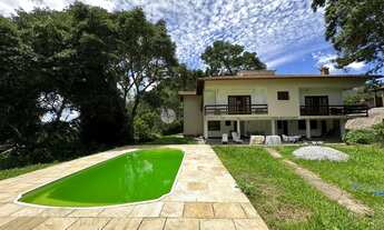 Imagem: Casa à venda com 5 quartos sendo 2 suítes