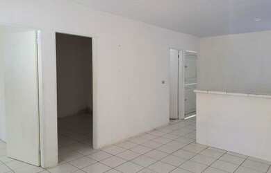 Imagem 3: Kitinettes na estrada da batalha em frente a Auto Nunes