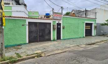 Imagem: Area Com 3 casas Excelente Localização