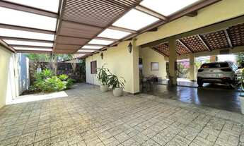 Imagem 2: Casa no Condomínio Parque Jardim das Paineiras , ao lado da Capela Nossa Senhora Das Dores