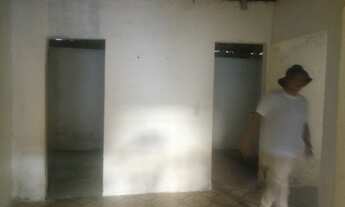 Imagem 7: Casa 2/4 , com outra casinha com 1/4 nos fundos no Bairro cidade nova