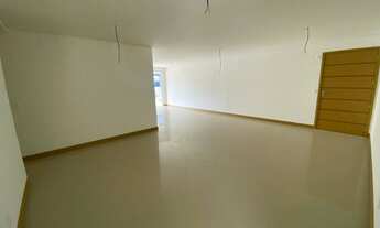 Imagem 3: Apartamento para venda possui 220 metros quadrados com 4 quartos em Jatiúca - Maceió - Ala