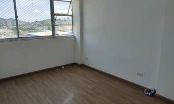 Imagem 5: Madureira Rua Domingos Lopes Apartamento Vazio salão 2 quartos com dependência de empregad