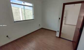 Imagem 2: Casa para Venda em Betim, Vila Verde, 2 dormitórios, 1 banheiro, 2 vagas