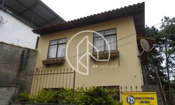 Imagem 2: Prédio com 2 apartamentos / Fácil acesso a UFJF