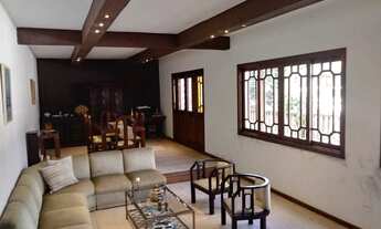 Imagem 2: Casa com 395m², 4 quartos, 3 suítes 3 vagas de garagem - Aeroporto - Juiz de Fora