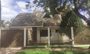 Imagem: Sobrado com excelente localização