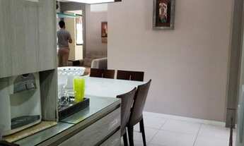 Imagem 6: Apartamento para venda possui 92 metros quadrados com 3 quartos em Porto das Dunas - Aquir