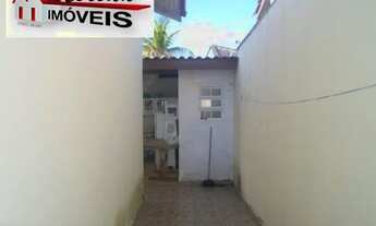 Imagem 5: Casa para venda em Peruibe com ótima localização. 3 dormitórios, sendo uma suíte, cozinha