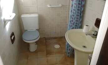 Imagem 6: Térrea para venda possui 100 metros quadrados com 2 quartos