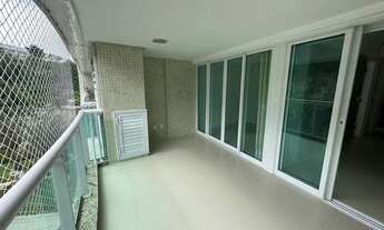 Imagem 2: Costa Espanã -Vendo 1/4 - Ondina- 69 metros- com armários- 1 vaga- Nascente- Oportunidade!