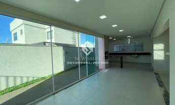 Imagem 3: Excelente sobrado em condomínio fechado em Senador Canedo