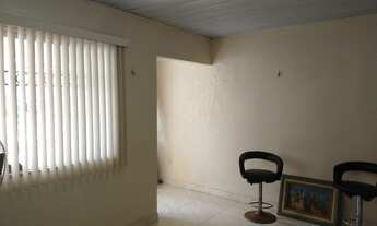 Imagem 5: Casa com 3 quartos sendo 1 suíte, e Quintal com Piscina na Av. Barão de Mamoré - São Bras