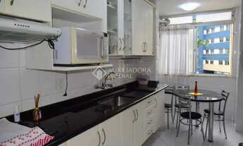 Imagem 7: Apartamento para venda possui 102 metros quadrados com 3 quartos em Centro - Florianópolis