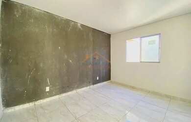 Imagem 7: Casa de aproximadamente 80m² , 2 quartos, sala, cozinha ampla, 2 vagas de garagem no São J