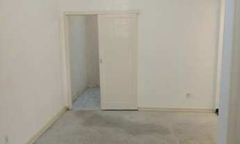 Imagem 7: IMOBILIÁRIA SCHOTKIS ALUGA LOJA COM APROXIMADAMENTE 60M², COM OPÇÃO DE SER RESIDENCIAL TAM