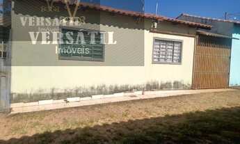 Imagem 2: Casa para Venda em Luziânia, Parque Estrela Dalva IX, 2 dormitórios, 1 banheiro, 1 vaga