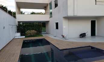 Imagem 6: Casa de condomínio para aluguel possui 500 metros quadrados com 5 quartos