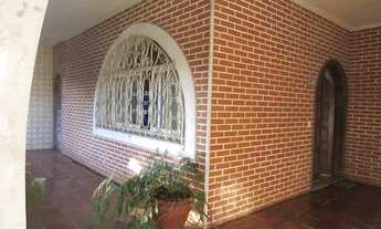 Imagem 4: Casa para venda possui 218 metros quadrados com 4 quartos em Vila Santo Antônio - Guarujá