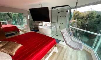 Imagem 6: Sobrado com 4 Dormitórios em Condomínio Fechado