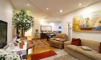 Imagem 4: Tudo o que você procura: ótimos espaços e ao lado do metrô