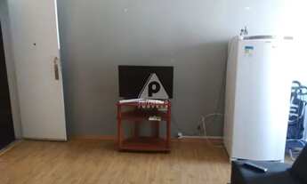 Imagem 6: SALA QUARTO SEPARADO EM EXCTE PREDIO E RUA TRANQUILA