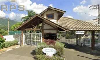 Imagem: Terreno com área total de 450 m² no Condomínio