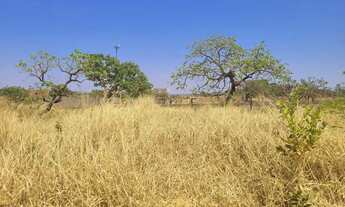 Imagem 2: Lote de 200m² no Condomínio Fechado / Próximo ao Vale do Sol