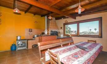 Imagem 2: Casa 300 m² para locação ? 3 dormitórios (1 suíte) ? 4 vagas ? Porto Alegre