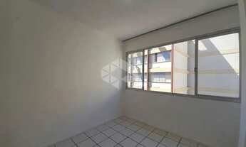 Imagem 4: Praticidade e Segurança! Apartamento de 1 Quarto (40m²) para Alugar no Centro de Florianóp