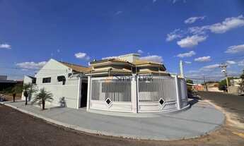 Imagem 2: Casa com 3 dormitórios à venda, 201 m² por R$ 690.000,00 - Residencial Vitória Régia - Dra