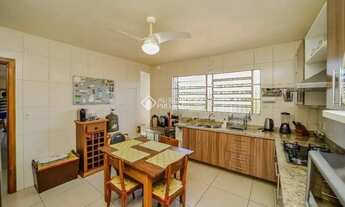 Imagem 4: Casa de 172m² com 3 dormitórios sendo 1 suíte semimobiliada 3 vagas no bairro Três Figueir