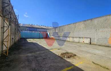 Imagem 4: Terreno com predio Comercial em Ponto Estratégico Ideal para Oficina, Marcenaria ou Autope