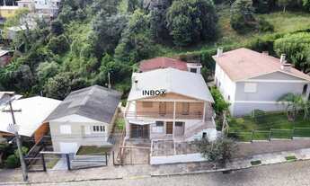 Imagem 3: INBOX CIA IMOBILIÁRIA VENDE EM BENTO GONÇALVES - Imóvel com duas construções, em alvenaria