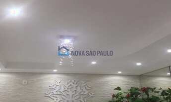 Imagem 3: Apartamento com planejados e sacada envidraçada