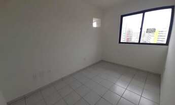 Imagem 3: Apartamento duplex, nascente, na segunda quadra da Ponta Verde