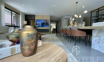 Imagem 4: Apartamento de 185 m² com 4 suítes ou 3 suítes ampliando a sala e 2 vagas determinadas em