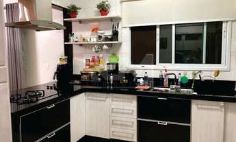 Imagem 7: Casa de condomínio para venda possui 138 metros quadrados com 3 quartos