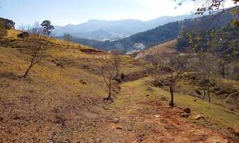 Imagem 3: Chácara para Venda possui 2.172 m² no Bairro dos Nogueiras - Sapucaí-Mirim - MG