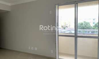 Imagem 2: Apartamento à venda, 2 quartos, 1 suíte, 2 vagas, Santa Mônica - Uberlândia/MG