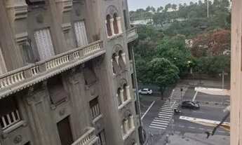 Imagem 5: Prédio localizado na Praia do Flamengo, apartamento 3 qts/com armários, banheiro social, c