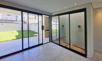 Imagem 4: Gracioso Sobrado com 215m2 _ Campos do Conde _ R$ 1.300.000,00