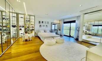 Imagem 4: Casa de celebridade a venda em condomínio fechado com 525 m² com 4 suítes, impecável com