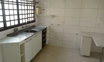 Imagem 7: Sobrado para aluguel tem 250 metros quadrados com 3 quartos em Monte Castelo - Campo Grand