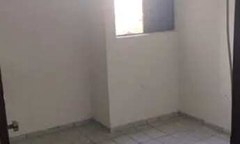 Imagem 6: Ótimo apartamento em prédio com piscina e elevador em Intermares!