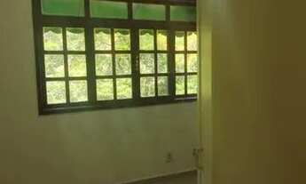 Imagem 3: More dentro de um clube, floresta country clube