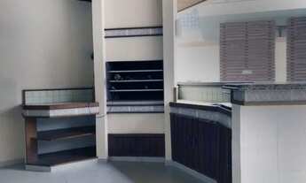 Imagem 4: Aluguel de casa em Florianópolis, bairro Córrego Grande, 4 dormitórios com piscina e garag